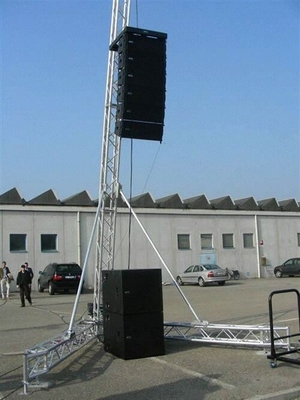 Single A Dj Speaker Stands Tower Aluminum 1.1T Loading 12M Height Spigot Truss