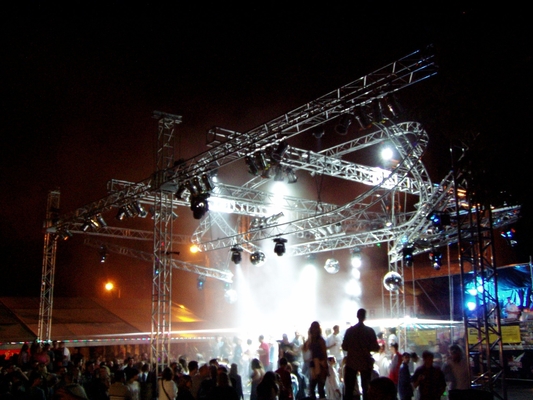 Global Aluminum Stage Lighting Truss Spigot Arc - Shaped  Indoor